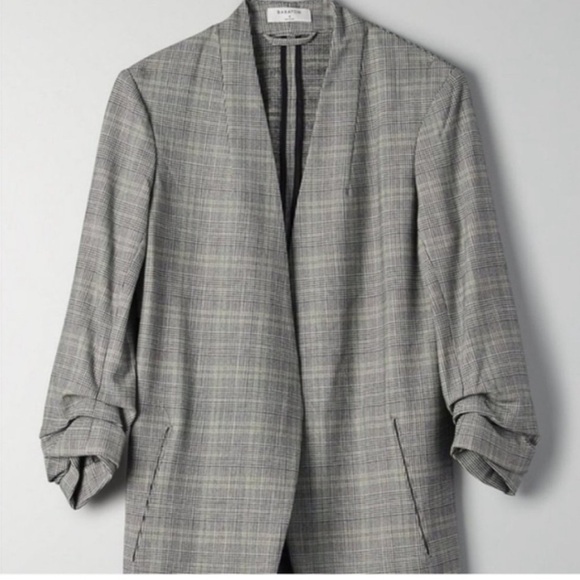 Aritzia Jackets & Blazers - ARITZIA BABATON Power Plaid Blazer Women's Open Jacket Size 00